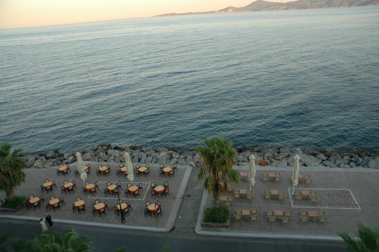 Avra Hotel Méthana Exterior foto